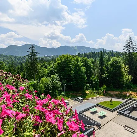 Sarah Deluxe Apartment In Silver Mountain Poiana Brasov Exterior photo